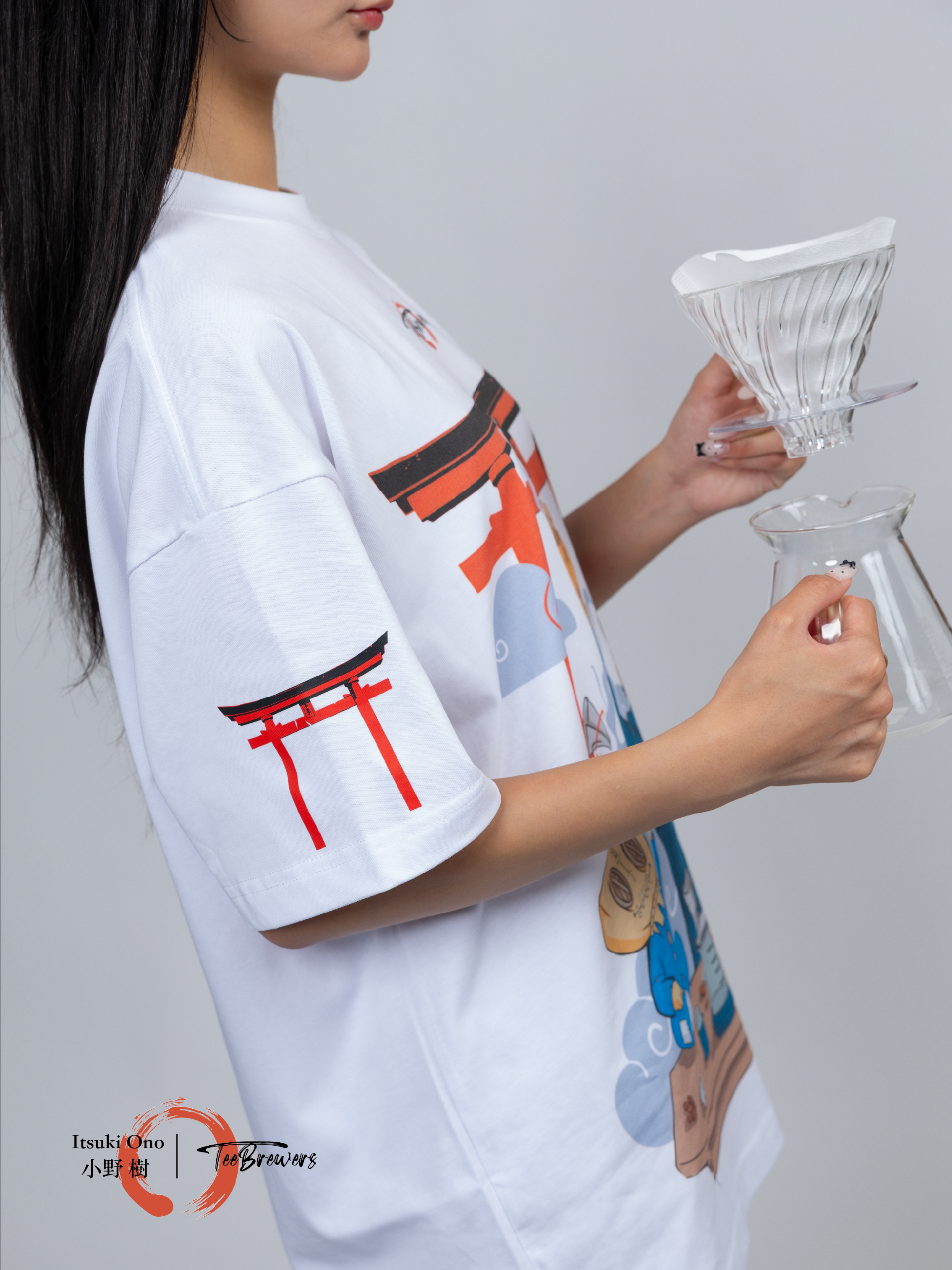 White Tee's