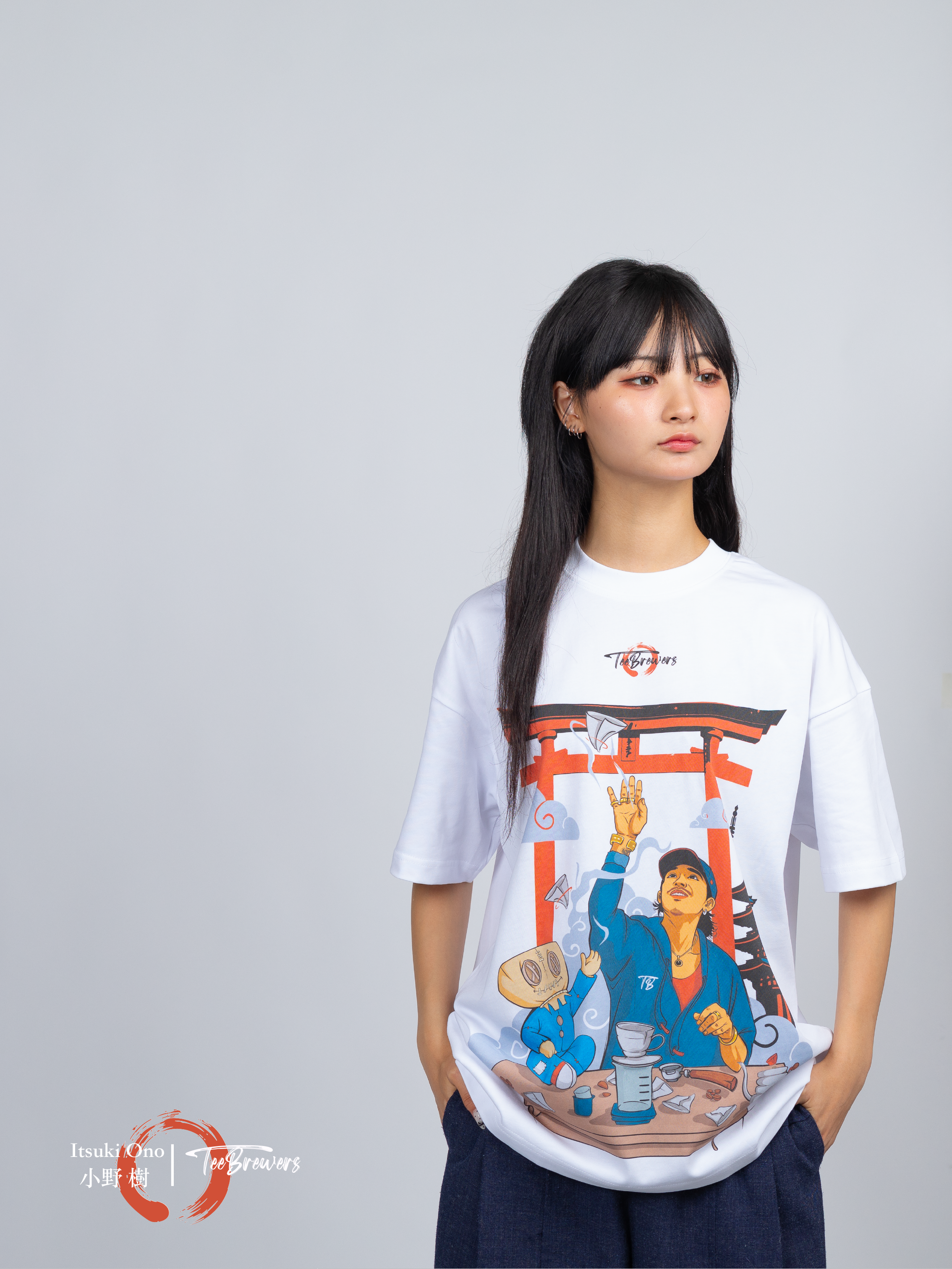 White Tee's