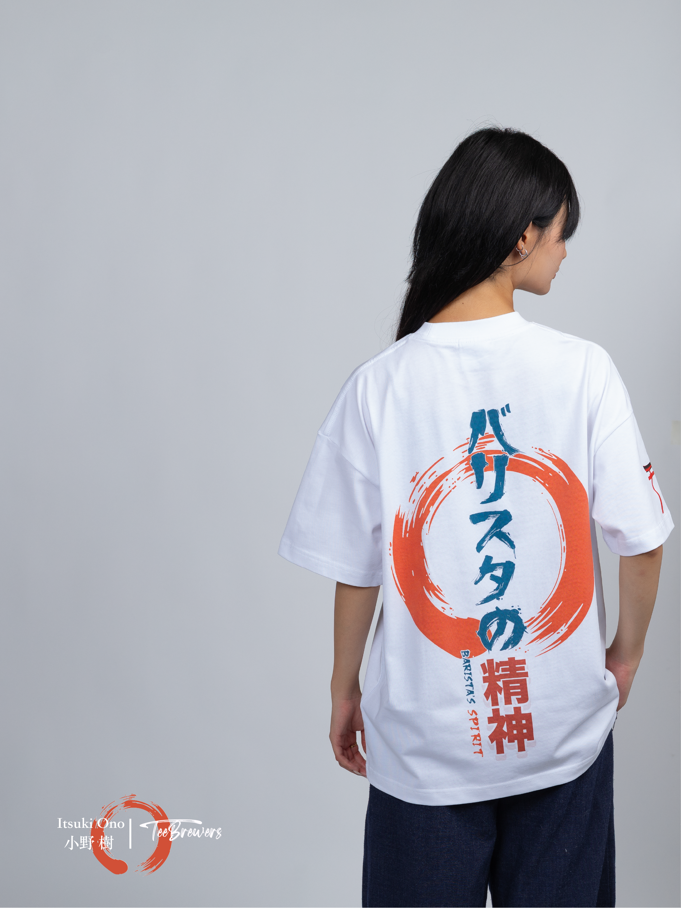 White Tee's